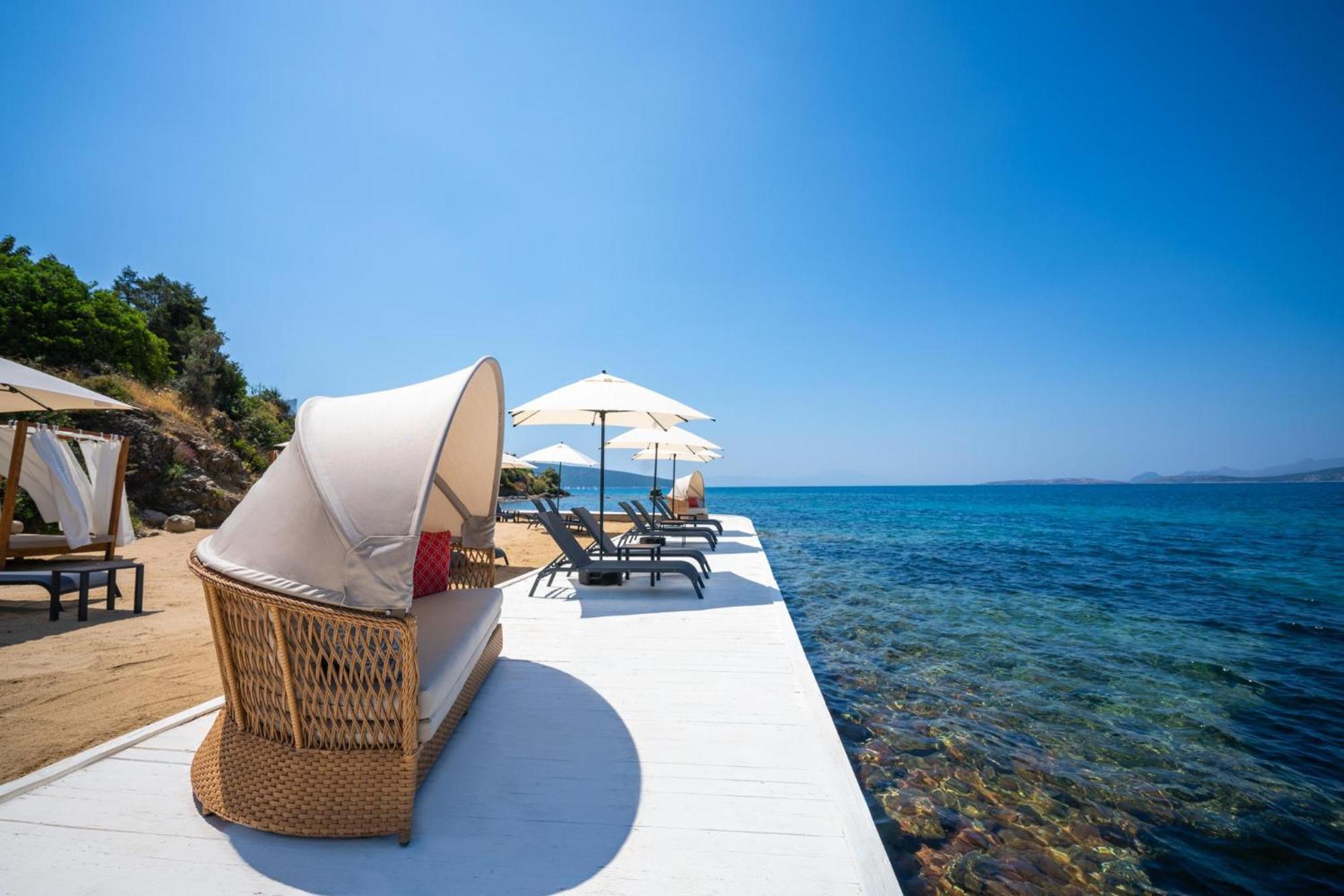 Labranda Tmt Bodrum Exterior foto The beach at the hotel